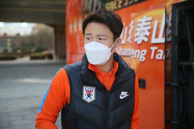 开云-孙准浩摇身一变“孙俊豪” K联MVP解决郝伟纠结之处